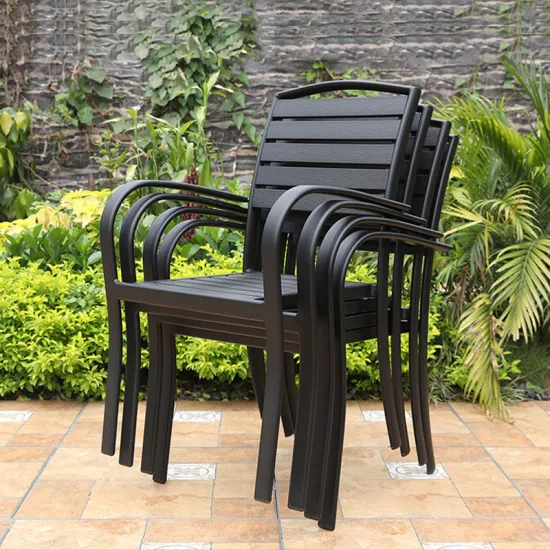 Chaise extérieure en plastique moderne de tables de jardin de restaurant en bois